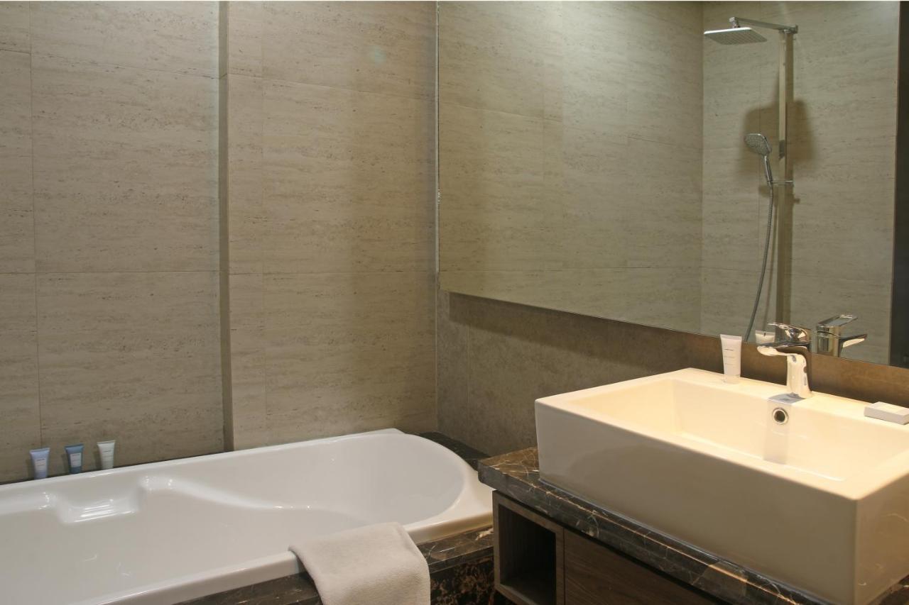 צ'יקראנג Graha Makara Suite Hotel & Residence מראה חיצוני תמונה