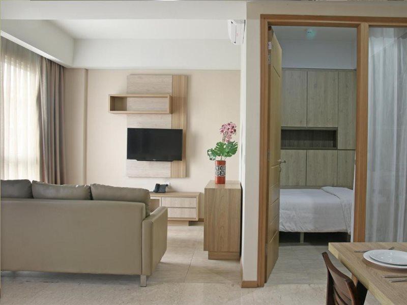צ'יקראנג Graha Makara Suite Hotel & Residence מראה חיצוני תמונה