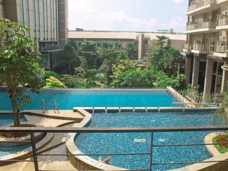 צ'יקראנג Graha Makara Suite Hotel & Residence מראה חיצוני תמונה